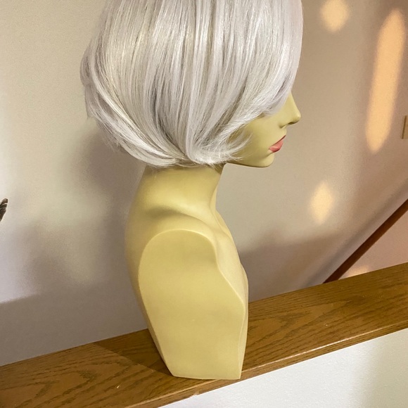 Abbey by Envy wigs